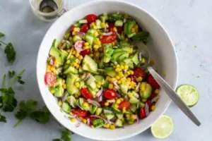 Read more about the article Easy Summer Salads That Keep You Cool and Full